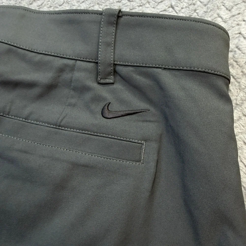 Nike Golf Dri-FIT Pants Mens 42x28‎ Grey NWT DN2397-070 Standard Fit Trousers